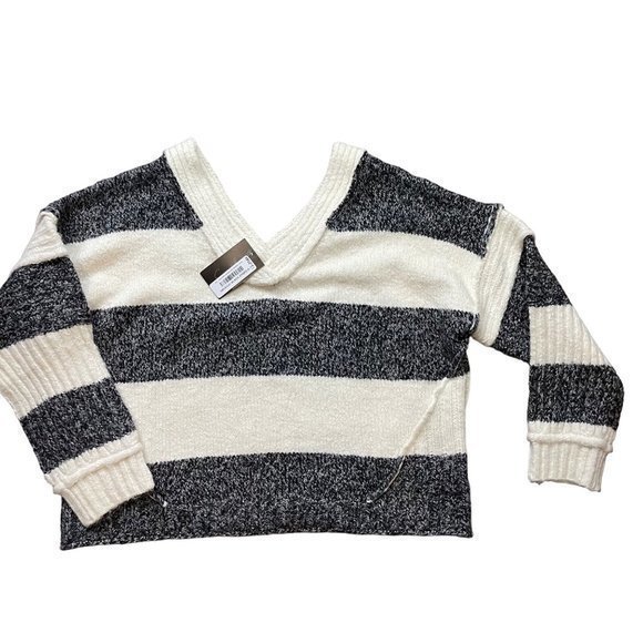 POL Women's Black and Cream Striped Deep V Detailed Oversized  Sweater Small NEW - Picture 1 of 8